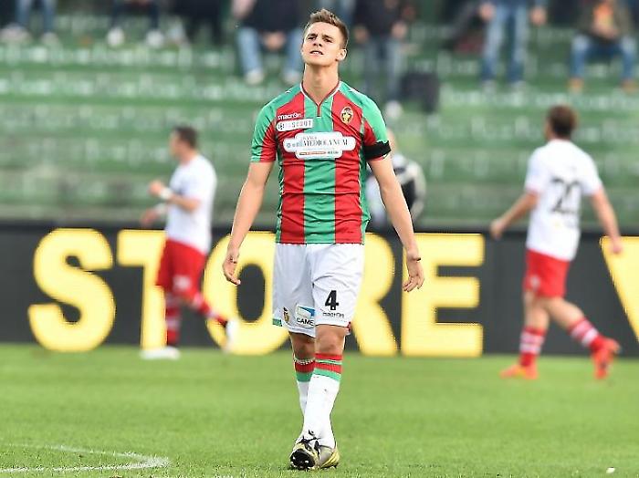 Valjent torna nella nazionale slovacca e va a segno col Kosovo. Ma non basta