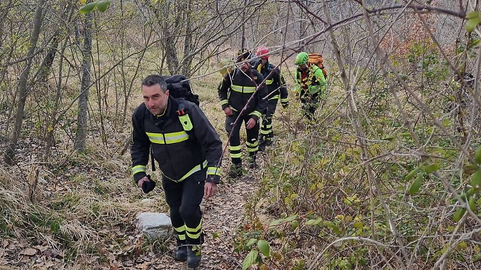 Escursionista 45enne cade nella grotta del Chiocchio: estratta dai vigili del fuoco di Spoleto e trasportata in elisoccorso a Terni