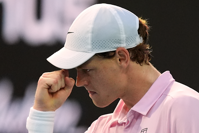 Jannik Sinner contro Carlos Alcaraz per la vetta del ranking: quando pu&ograve; ritornare numero uno al mondo. Tutti gli scenari a Monte-Carlo