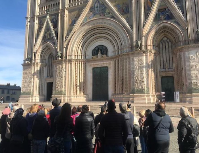 Il turismo umbro pi&ugrave; forte della guerra: per Pasqua tasso di riempimento delle strutture in linea con il 2025