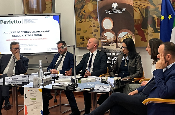 Misure anti spreco nei ristoranti dell'Umbria: doggy bag, mezze porzioni e intelligenza artificiale