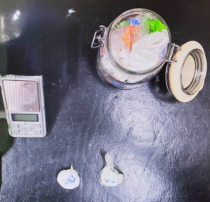 Nasconde la cocaina all'interno di un freezer: arrestato 55enne 