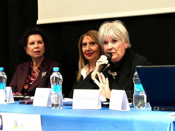La parola a cento donne protagoniste in Umbria: successo al CLT per la presentazione del libro di Anna Lia Sabelli Fioretti