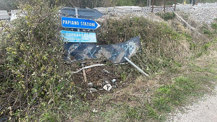 Incidente stradale a Papiano, una donna perde il controllo dell&rsquo;auto e muore a 35 anni