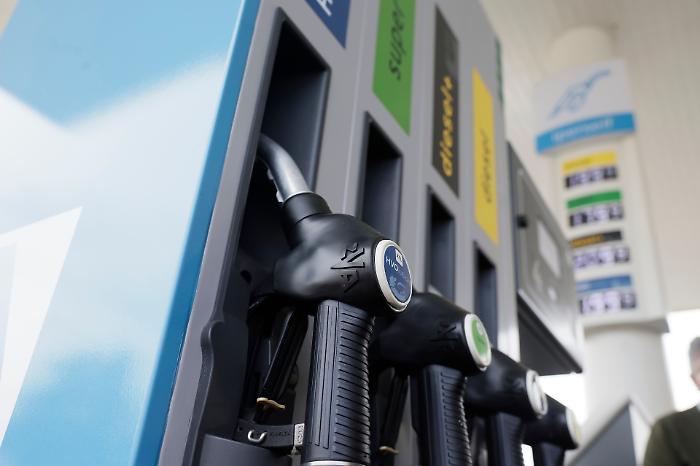 Caro carburanti, taglio delle accise prorogato fino al 1&deg; maggio. Unc: "Misura inadeguata per il gasolio"