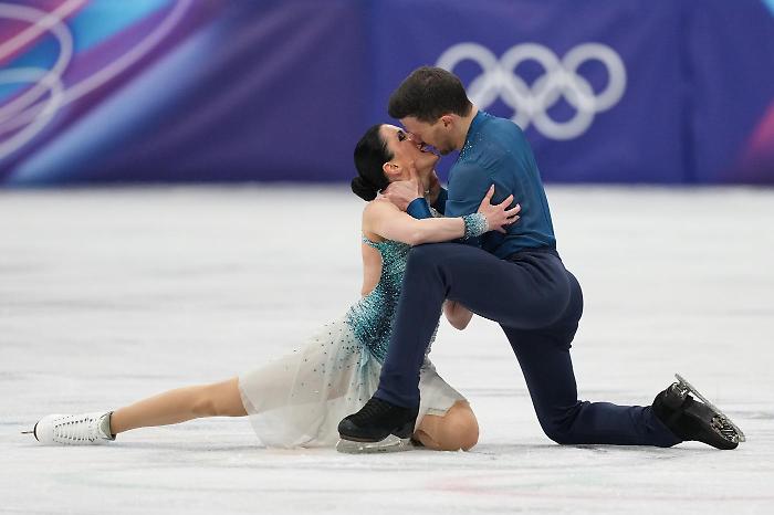 Charlene Guignard e Marco Fabbri, i 16 anni d'amore fuori dalle piste e il primo incontro: "Ci siamo trovati sul sito dove i pattinatori cercano contatti"
