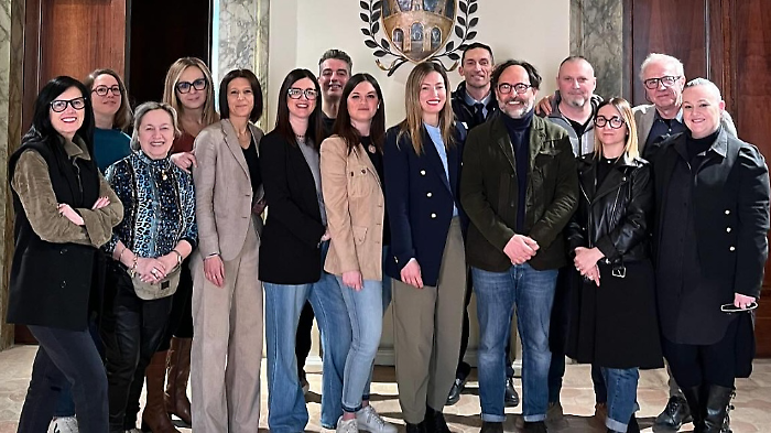 A Umbertide 78 commercianti si sfidano per La vetrina pi&ugrave; bella: ecco il concorso per scegliere l'allestimento pi&ugrave; incantevole della citt&agrave;