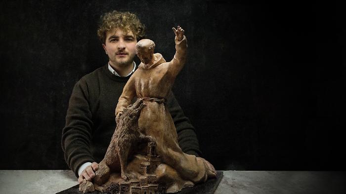 Dalla bottega di un giovane scultore eugubino nasce &ldquo;Franciscus&rdquo;, l&rsquo;opera dedicata a San Francesco nell&rsquo;anno dell&rsquo;ottocentenario 