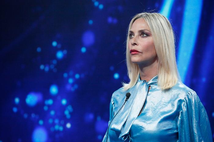 Stefania Orlando a Verissimo: si racconta tra carriera, matrimoni e l'addio all'ex Marco Zechini