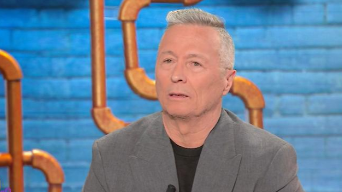 Paolo Belli a Ciao Maschio: "La povert&agrave; non si dimentica, ricordo ancora le scarpe bucate"