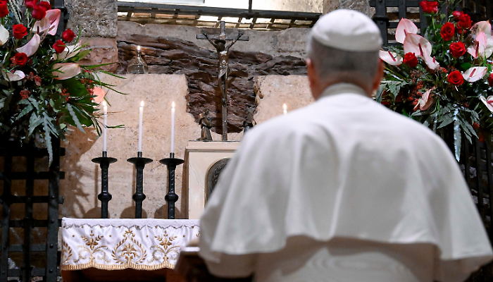 Vescovi umbri sconcertati dalle parole del presidente Usa a Papa Leone XIV: "signori della guerra, fermatevi"