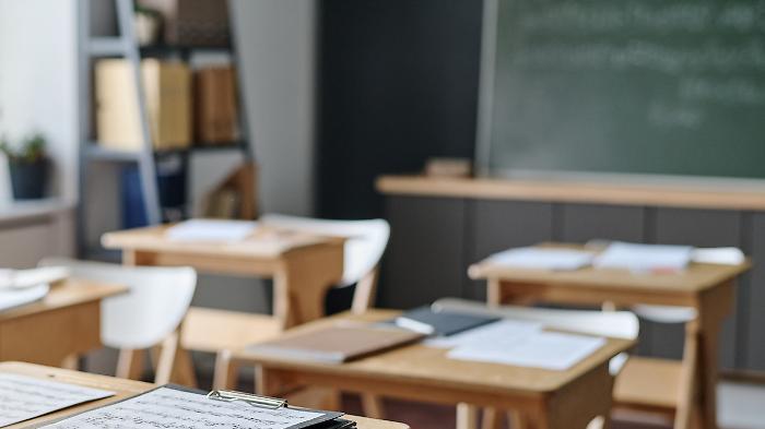 Calendario scolastico, le novit&agrave; in Umbria: oltre 20 giorni di vacanza tra ponti e festivit&agrave;. Quando inizia e finisce la scuola 