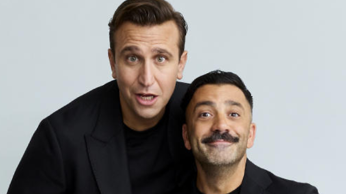 Sal da Vinci ospite di Pio e Amedeo a Stanno Tutti Invitati: le anticipazioni dell'ultimo appuntamento