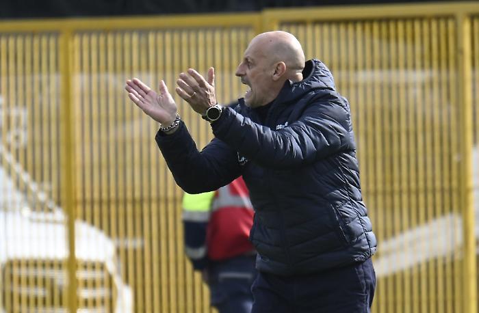 Gubbio, pari in emergenza a Sassari: lo 0-0 vale i playoff