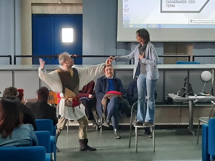 Terni, il Centenario Francescano entra all'Istituto Casagrande-Cesi: curiosit&agrave; sui dialetti