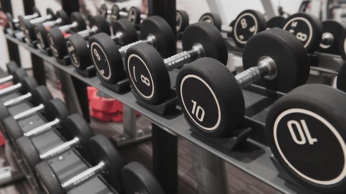 Acquista macchinari da palestra con 5 mila euro ma era una truffa: denunciato 49enne 