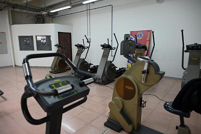 Al carcere di Capanne inaugurata la palestra per l'attivit&agrave; motoria