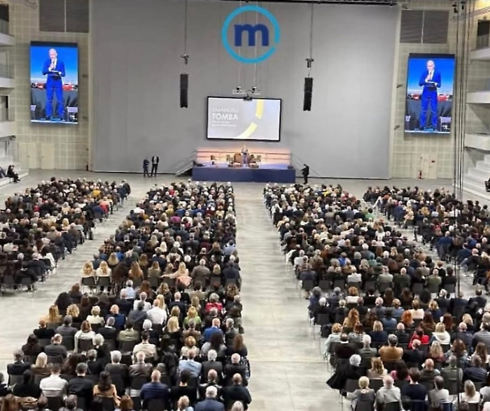 banca mediolanum palaterni serata