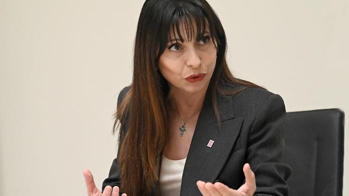 Liste d'attesa calate del 25%, il ministro Schillaci: "Umbria tra le regioni pi&ugrave; virtuose". Ecco il piano per l'abbattimento