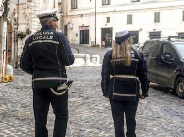Pi&ugrave; controlli sul territorio con gli incassi delle multe: 66mila euro per ampliare la presenza della polizia locale 