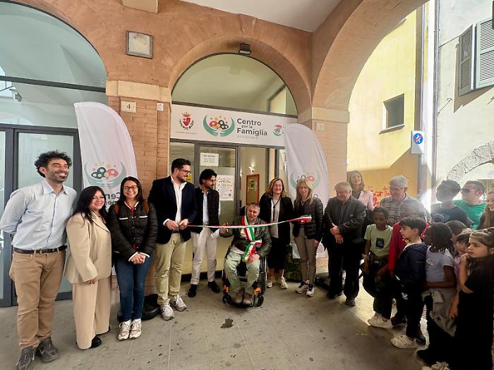 A Foligno un nuovo presidio per la comunit&agrave;: inaugurato il Centro per la Famiglia