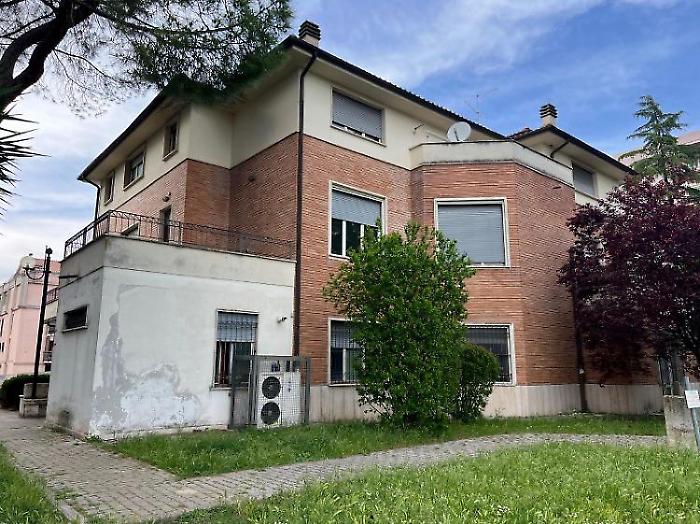 Pronto il co-housing per anziani a Terni: entro maggio si aprono le porte