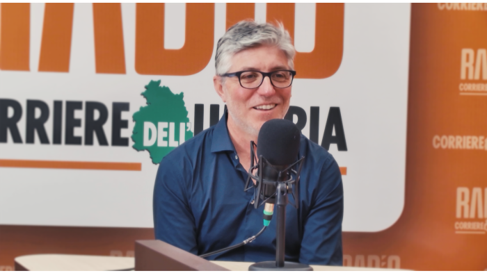 "L'uomo che colora il Trasimeno": on air il primo episodio di Storie e Personaggi | VIDEO