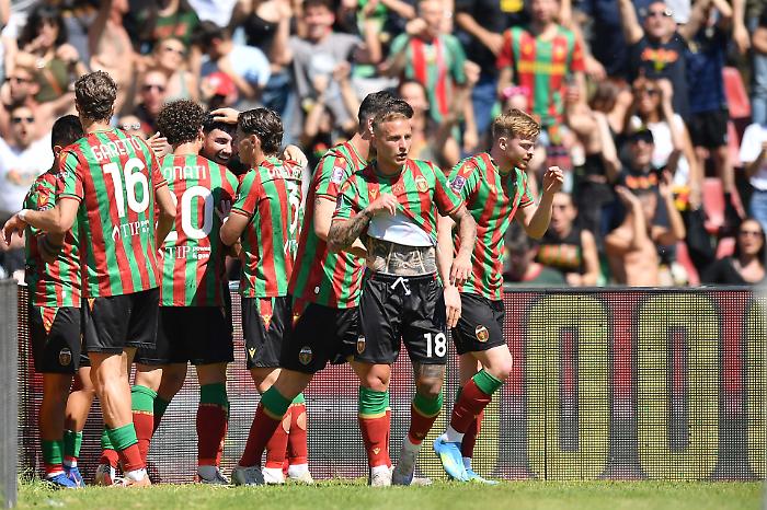 Servono 8 milioni e mezzo per salvare la Ternana