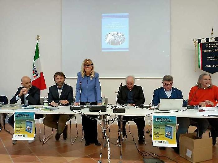 Un libro sui volontari tifernati nel gruppo Cremona. Il sindaco Secondi: "Una vicenda che riempie di orgoglio la nostra citt&agrave;"