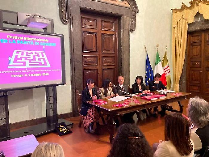 La parit&agrave; di genere in 60 eventi. Presentata l'iniziativa a Palazzo Donini:  festival a Perugia dal 4 al 9 maggio