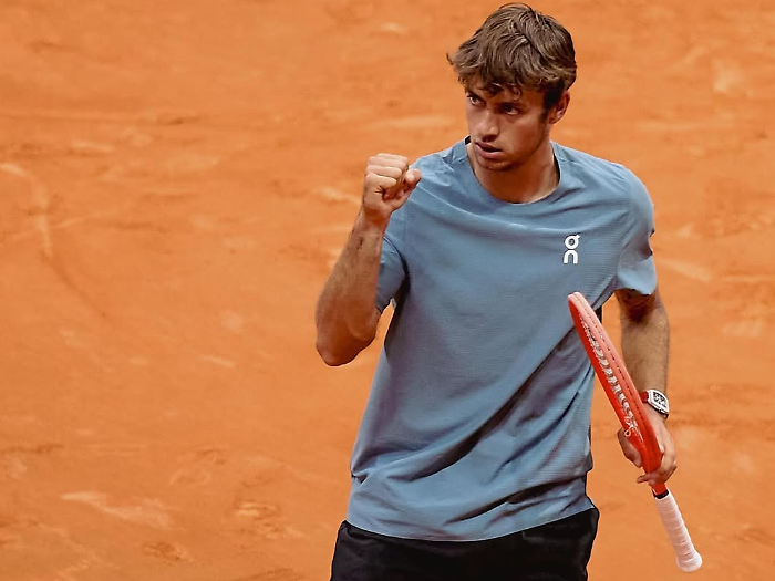 Flavio Cobolli sfida Medvedev agli ottavi di Madrid: orario, dove vederla e precedenti 