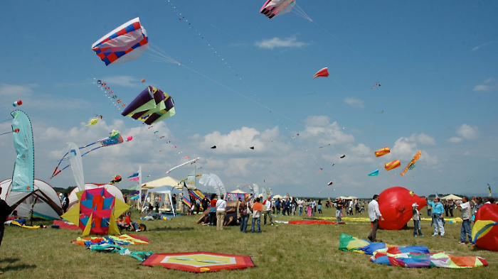 Castiglione del Lago, torna il festival internazionale degli aquiloni
