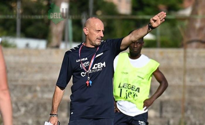 Di Carlo prepara i playoff a Gubbio: "Contro il Pineto serve una marcia in pi&ugrave;"