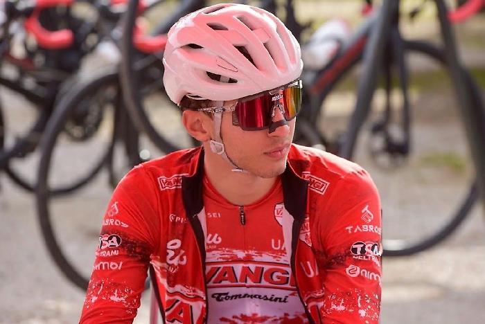 Il sogno di Nicol&ograve; Tomassini, da Gubbio alla Toscana con il team Vangi
