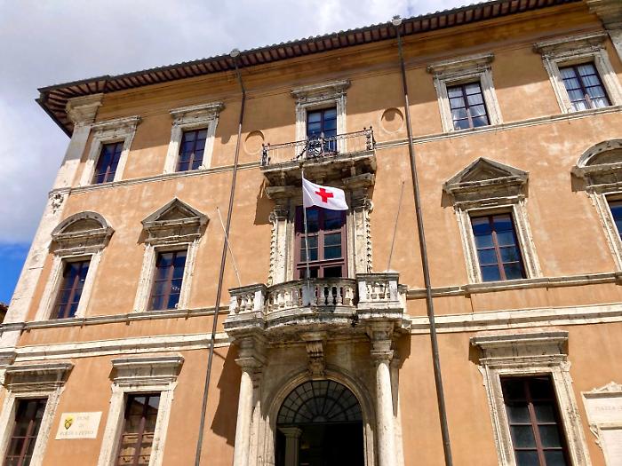 Giornata mondiale della Croce Rossa, la Regione aderisce alle celebrazioni esponendo la bandiera a Palazzo Donini 