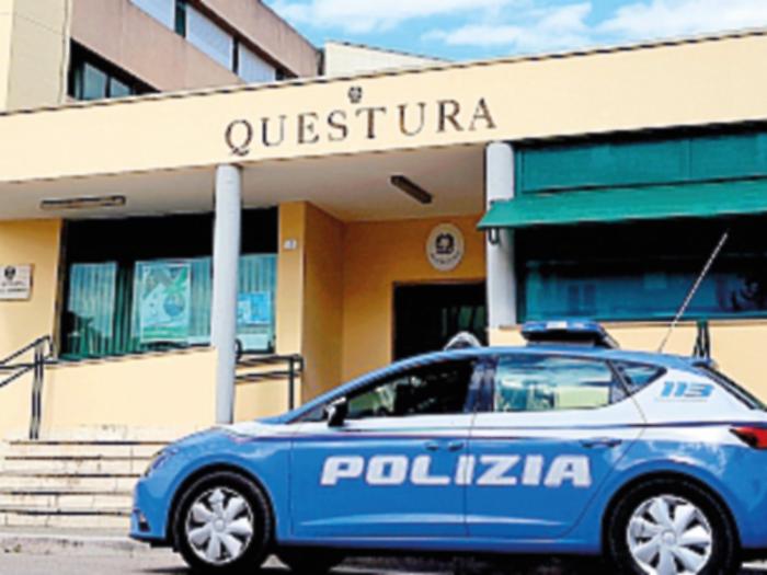 Terni, sul monopattino senza casco: multe durante i servizi straordinari disposti dal questore 