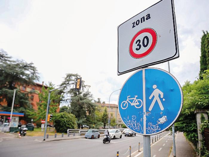 Zone 30 a Perugia, scontro politico: tra accuse di "fare cassa" e dati sulla sicurezza stradale