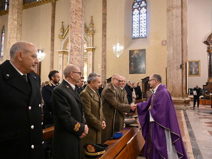 Celebrazione interforze per le imminenti festivit&agrave;: la liturgia &egrave; stata presieduta dall&rsquo;arcivescovo Ivan Maffeis