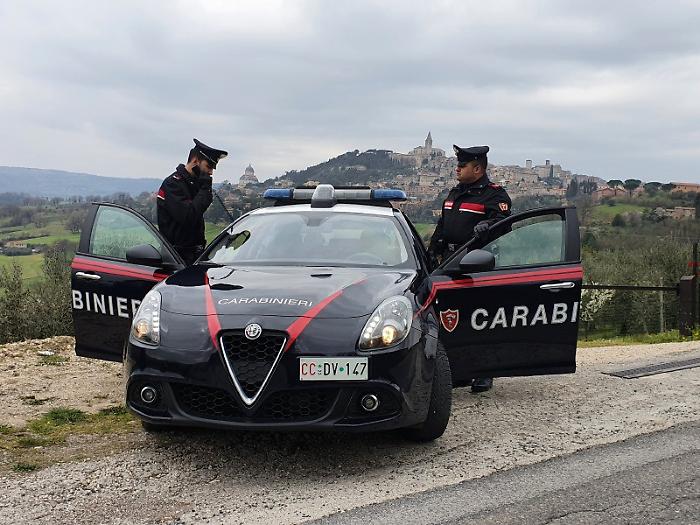 Todi, muore travolta dalla betoniera durante i lavori per realizzare una piscina 