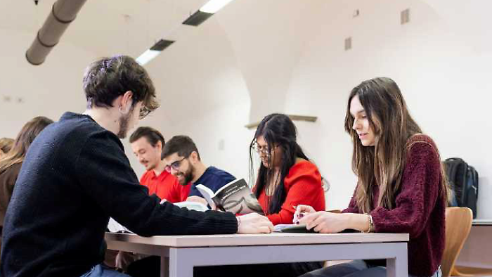 Adisu Umbria avvia il pagamento della prima rata delle borse di studio 2025/2026: oltre 9,7 milioni per migliaia di studenti