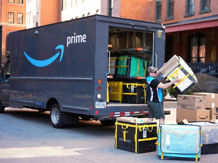 Nel 2024 un umbro su due ha acquistato online: ecco i dati della Cgia di Mestre su numeri Istat