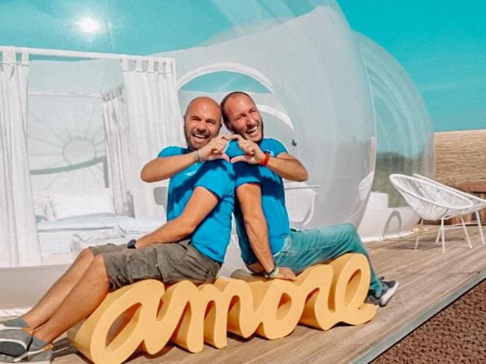 Fratelli ternani lanciano il bubble glamping sul lago di Bolsena tra lusso, stelle e natura 
