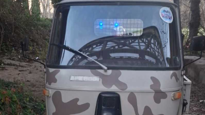 Ape rubato a Pierantonio: ritrovato sotto il ponte del Tevere di via Gabriotti