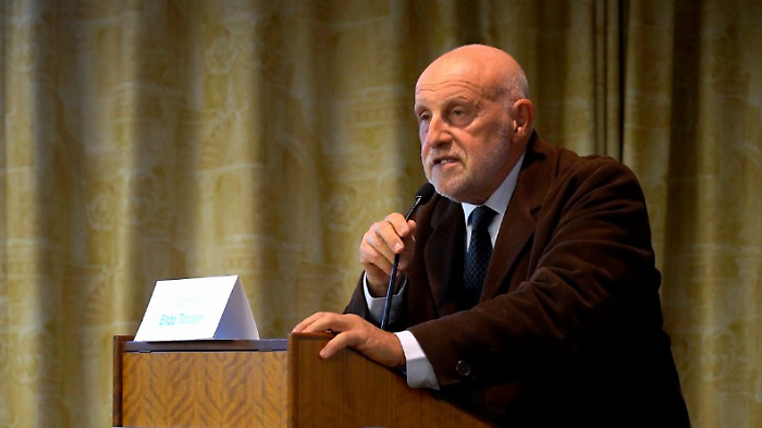 I geometri a De Luca: &ldquo;Necessario risolvere le criticit&agrave; della legge&rdquo;