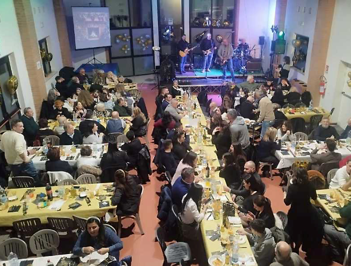 Quando le stelle dicono s&igrave; alla solidariet&agrave;: la notte dei Friends on Trucks. Dalle star di Beautiful ai Guns N' Roses per i piccoli pazienti