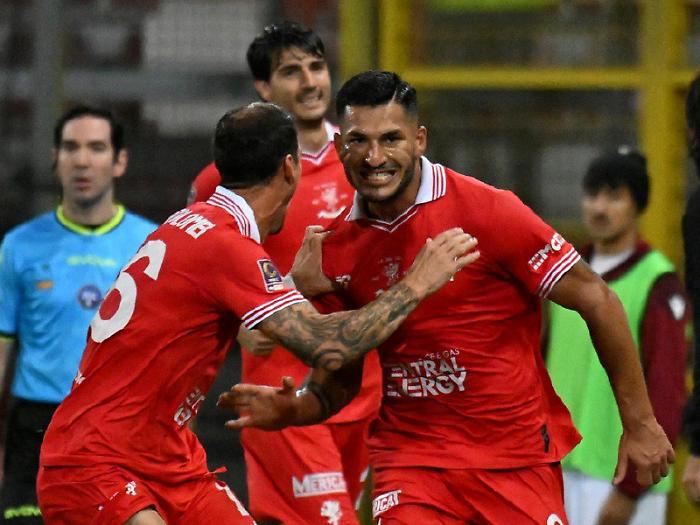 Perugia, si punta di nuovo sul 4-3-1-2: Montevago c'&egrave;, idea Bolsius e Megelaitis possibile mezzala