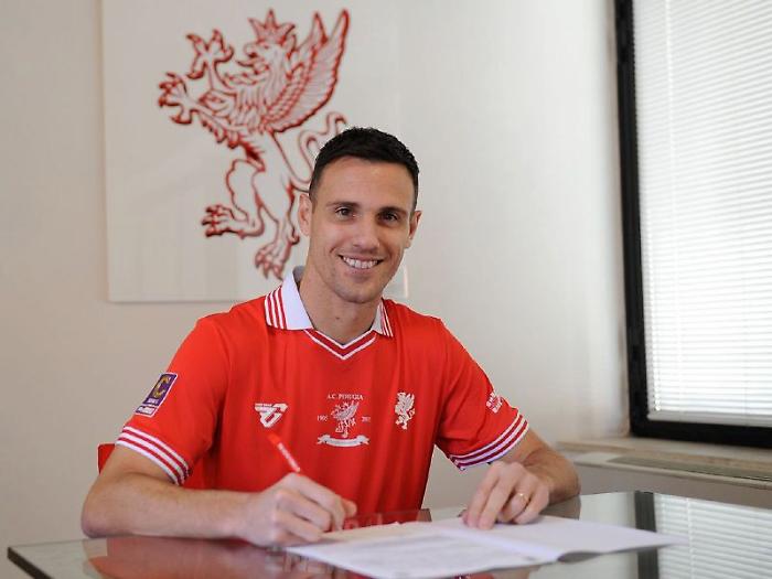 Il Perugia batte due colpi: ecco Verre e Ladinetti