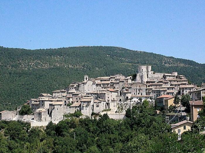 A Polino &egrave; scontro sullo "sfratto" deciso per il circolo Matteucci