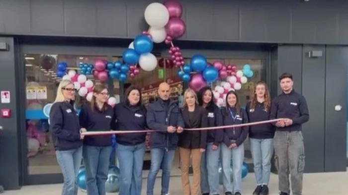 Zona industriale nord, prima riapertura: &egrave; Acqua & Sapone