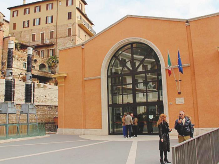 Spara a un piccione: uomo a processo